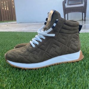 🔥Beautiful Embossed Fendi Hightop
